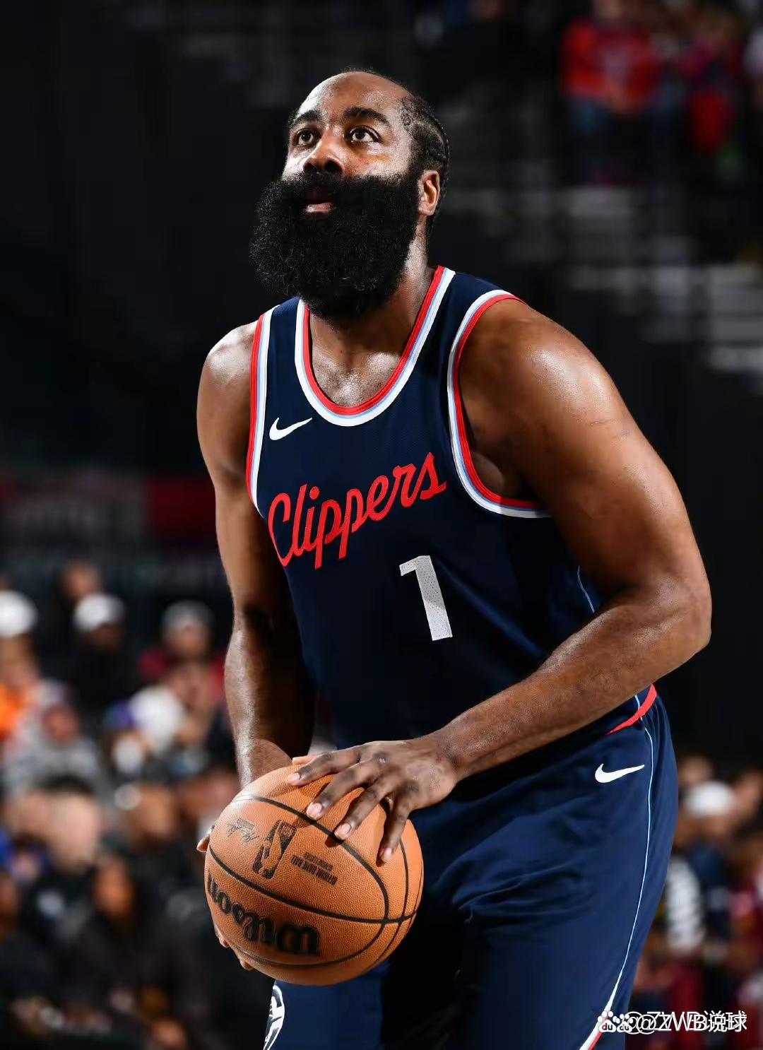 华体会首页 哈登迎来十赛季出色发挥，西班牙队观众热烈欢呼！