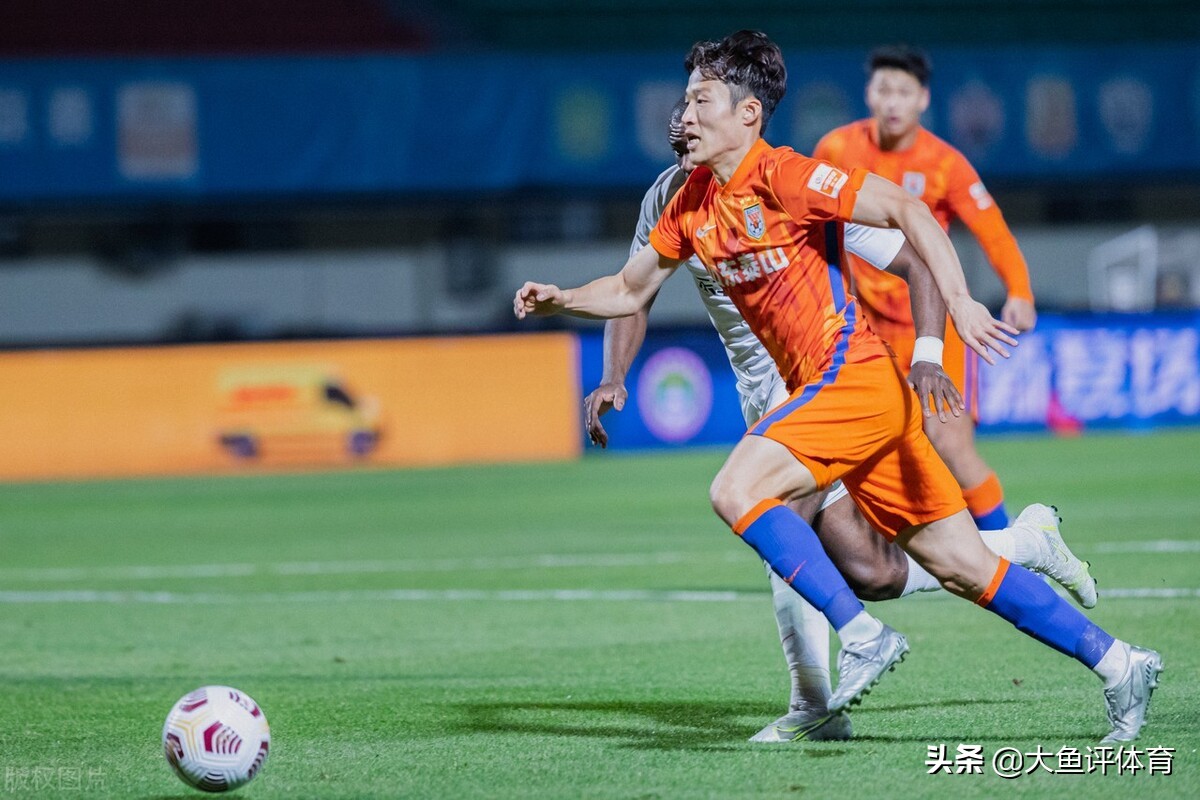 华体会登录首页包含达拉斯独行侠发布备战花絮，集结日主帅复盘，中超任务艰巨，训练强度明显提升的词条