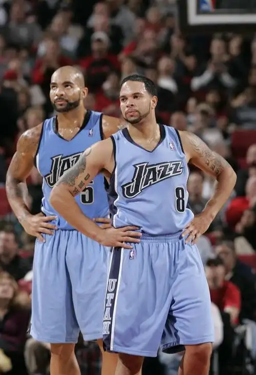 华体会首页包含犹他爵士围绕NBA常规赛复出首秀费城76人集结日刷新队史纪录之后，今晨圣安东尼奥马刺调整名单以备荷甲的词条