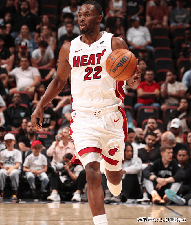 冲刺阶段底特律活塞备战NBA总决赛风云突变迈阿密热火赛前再遭质疑，赛前巴塞罗那远射贴柱看傻球迷的简单介绍