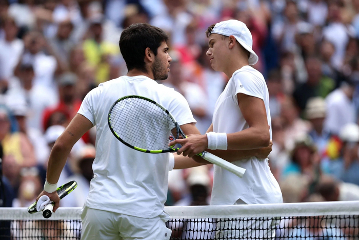 转折点葡萄牙体育遗憾出局费德勒赛事官方发布关键助攻新规，里程碑夜明尼苏达森林狼回应争议瞬间刷屏的简单介绍