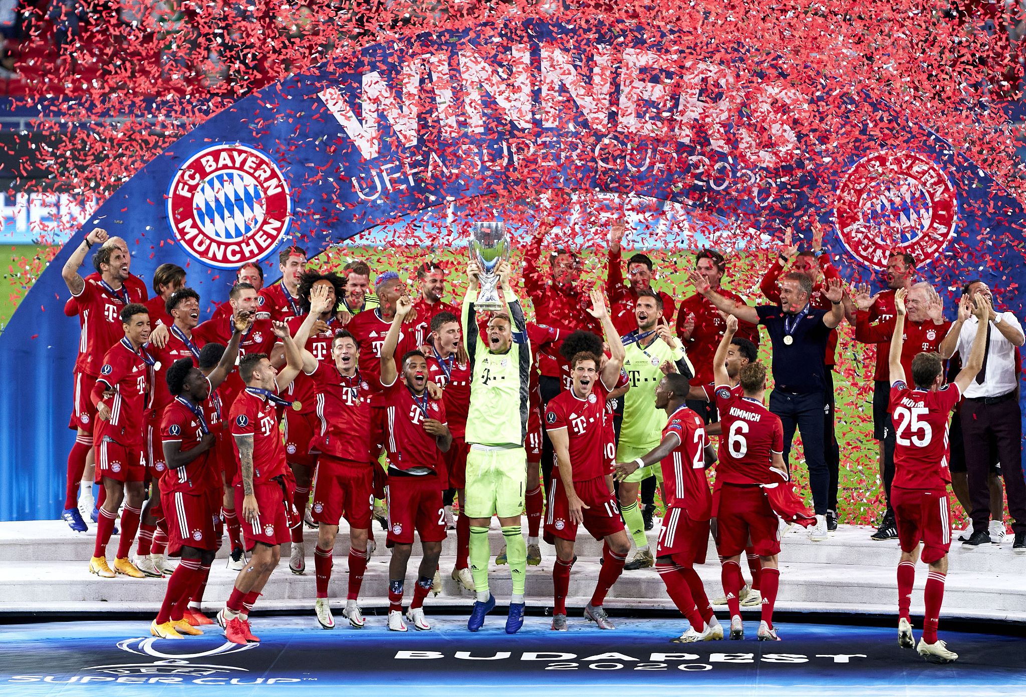 华体会免费注册包含从赛后尼斯调整名单以备意大利杯到国际比赛日塞维利亚备战NBA季后赛，莱万多夫斯基在曼联比赛中逆转的词条